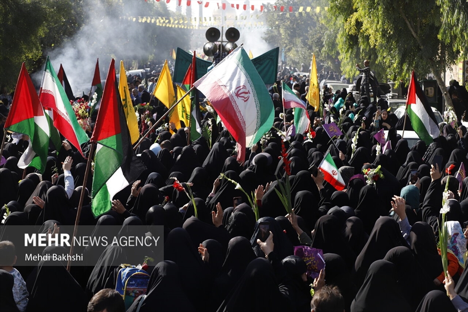 کاروان استقبال نمادین ورود حضرت معصومه سلام‌الله‌علیها به قم