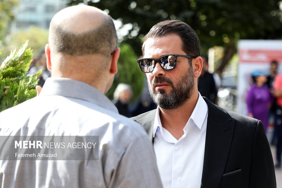 مراسم تشییع پیکر فردوس کاویانی