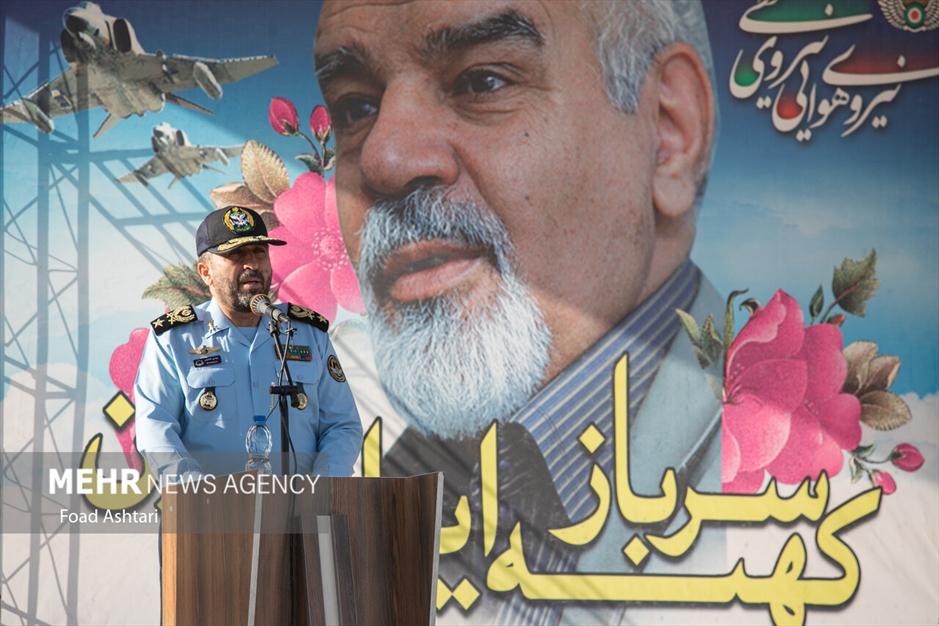 مراسم تشییع پیکر خلبان پیشکسوت محمود ضرابی