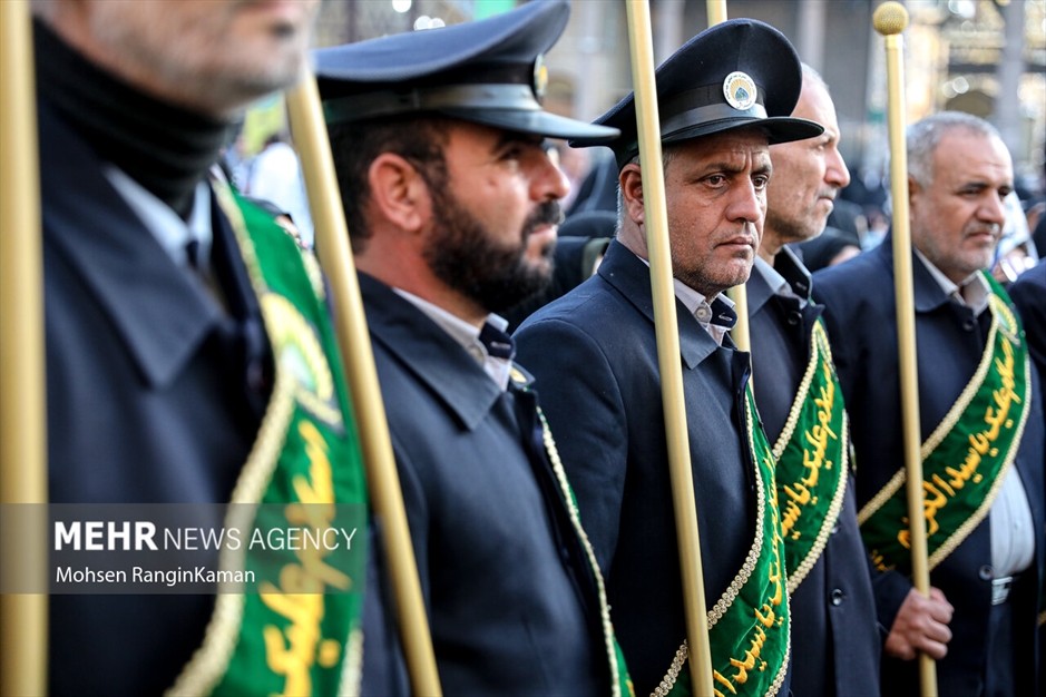 آیین تعویض پرچم حرم حضرت عبدالعظیم حسنی علیه‌السلام