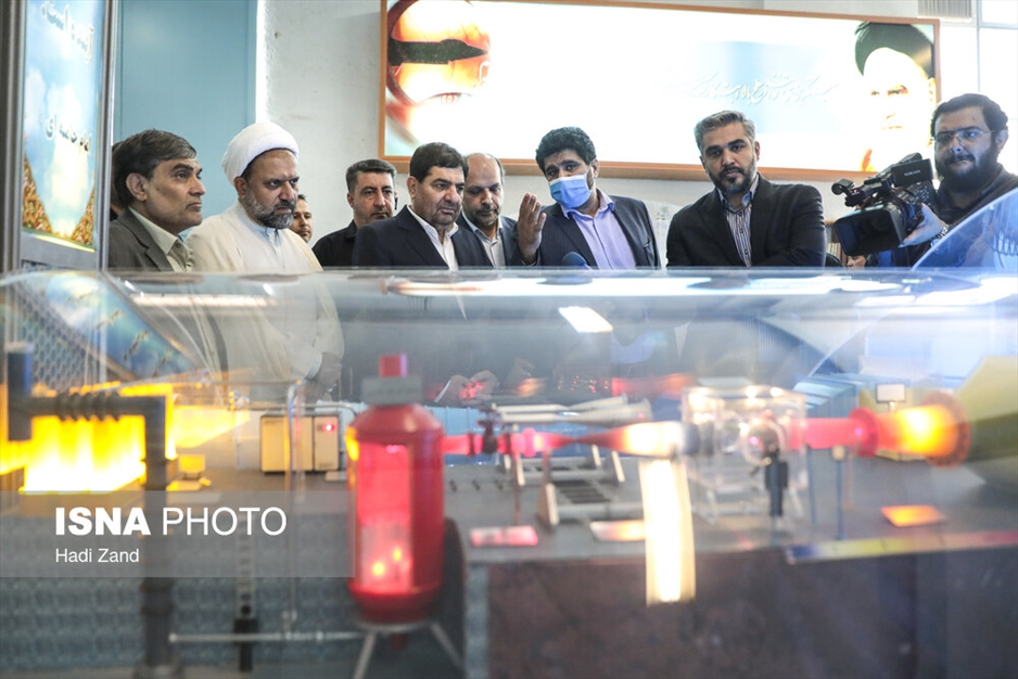 بازدید معاون اول رییس جمهور از پروژه‌های فناوری دانشگاه امام حسین علیه‌السلام