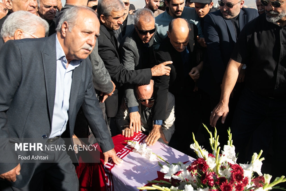 مراسم تشییع پیکر خلبان پیشکسوت محمود ضرابی