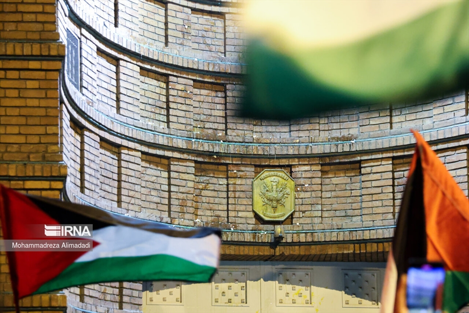 تجمع شبانه مردم در محکومیت جنایت جنگی رژیم صهیونیستی