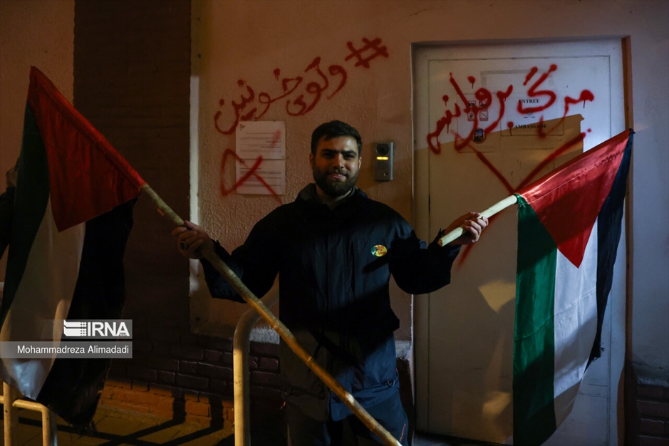 تجمع شبانه مردم در محکومیت جنایت جنگی رژیم صهیونیستی