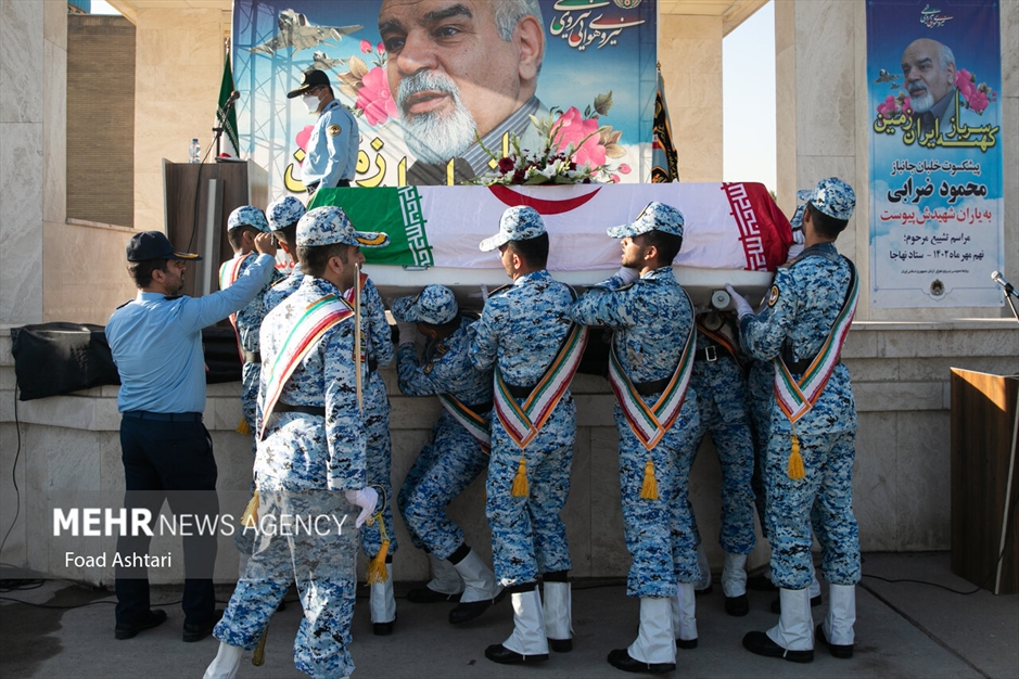 مراسم تشییع پیکر خلبان پیشکسوت محمود ضرابی