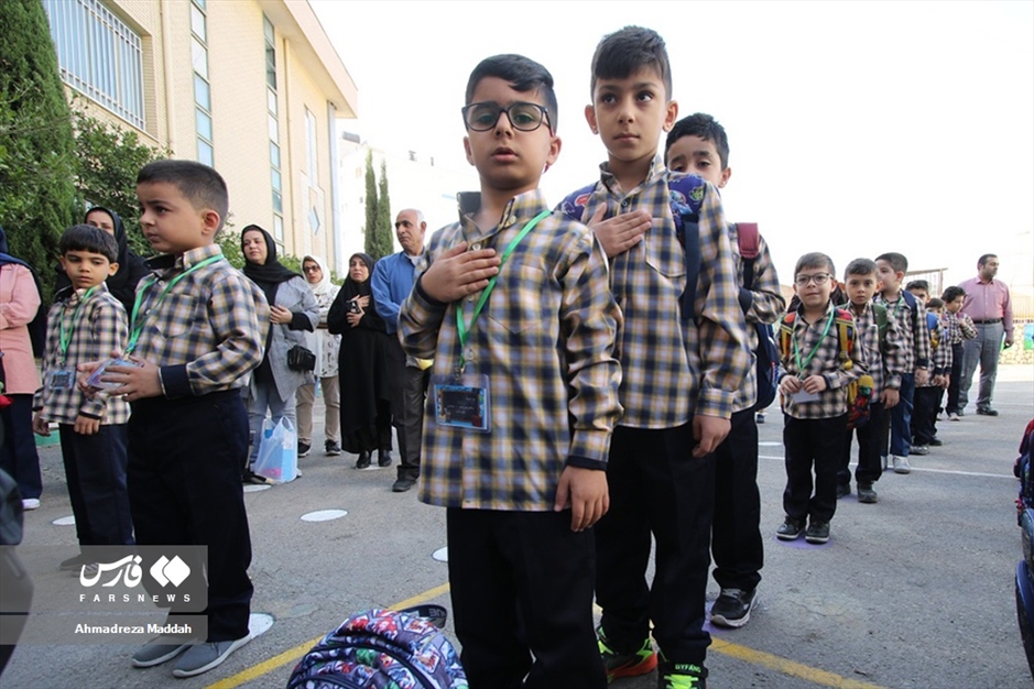 اولین روز مدرسه فرزند شهید مدافع حرم«داوود جعفری»
