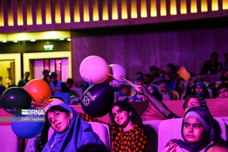 افتتاحیه سی‌وپنجمین جشنواره فیلم‌های کودکان‌ونوجوانان