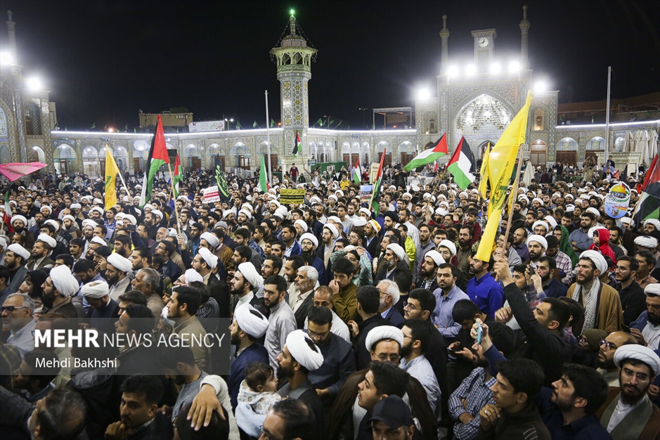 راهپیمایی قمی‌ها در محکومیت بمباران بیمارستان المعمدانی