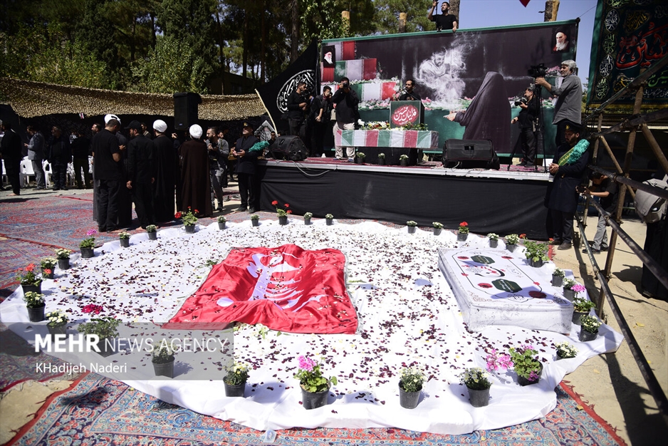تشییع پیکر مطهر شهید گمنام در اصفهان