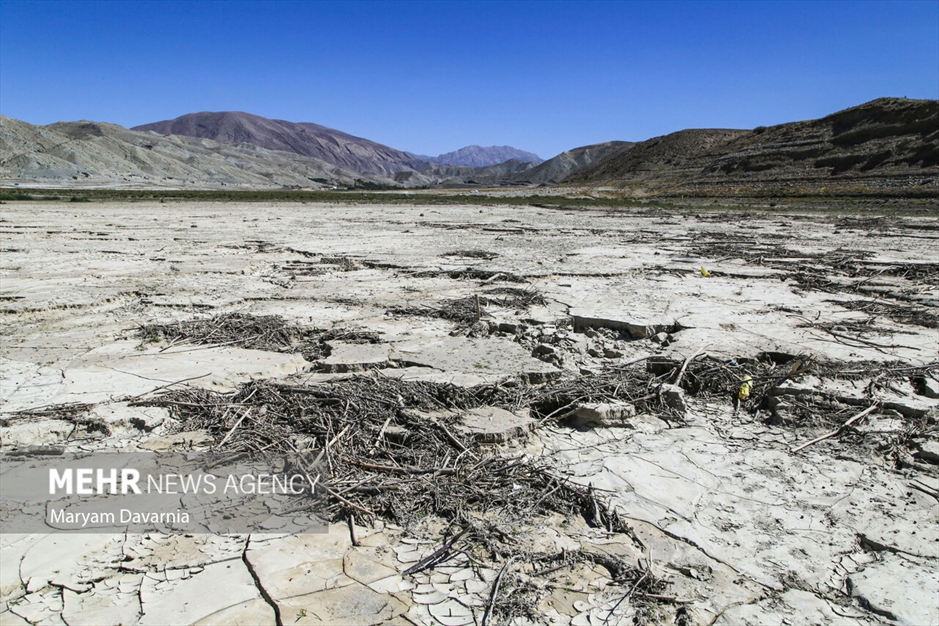 خشک شدن سد بارزو شیروان