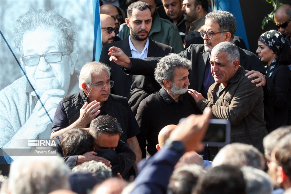 تشییع پیکر «داریوش مهرجویی» و «وحیده محمدی فر»