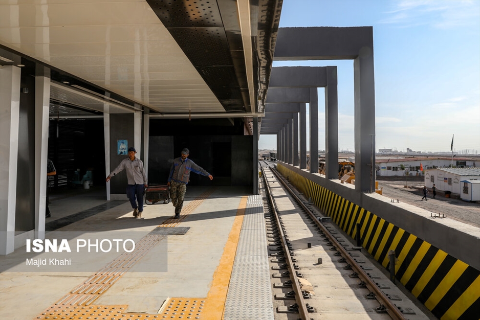 متروی پرند در ایستگاه پایانی افتتاح