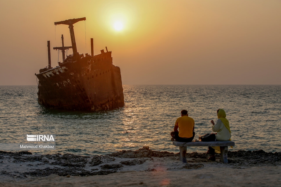 مرگ خاموش کشتی یونانی