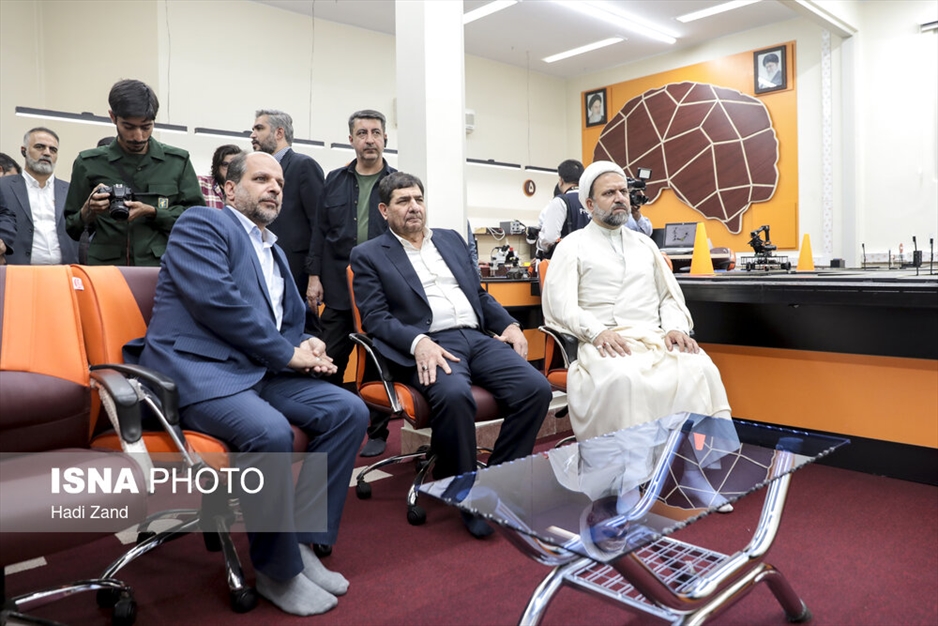 بازدید معاون اول رییس جمهور از پروژه‌های فناوری دانشگاه امام حسین علیه‌السلام