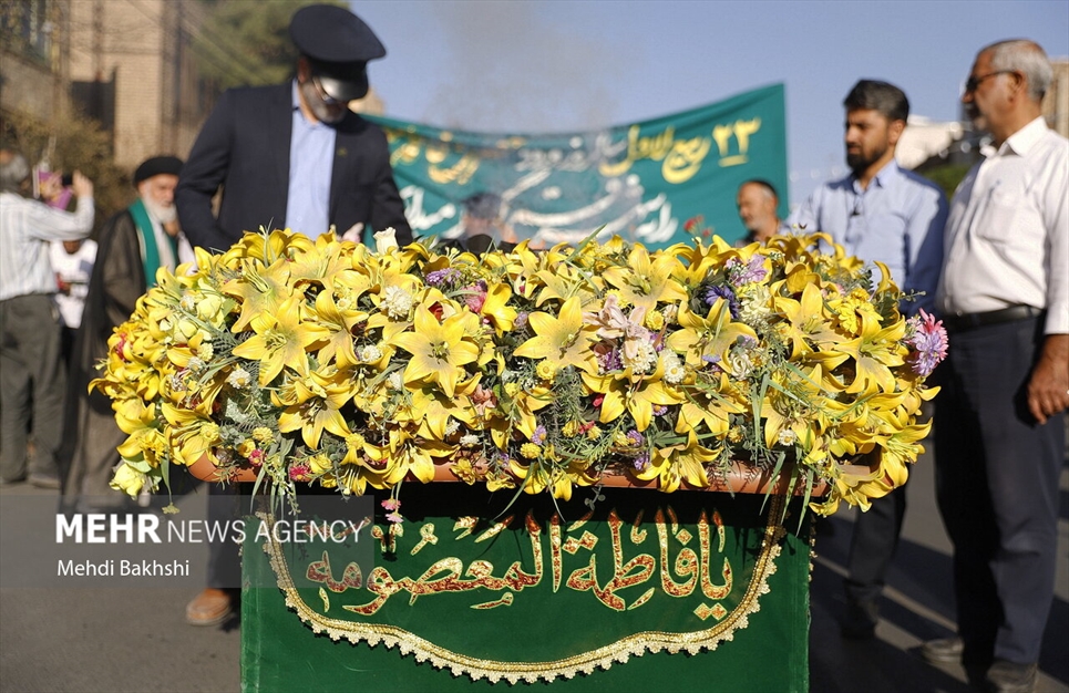 کاروان استقبال نمادین ورود حضرت معصومه سلام‌الله‌علیها به قم