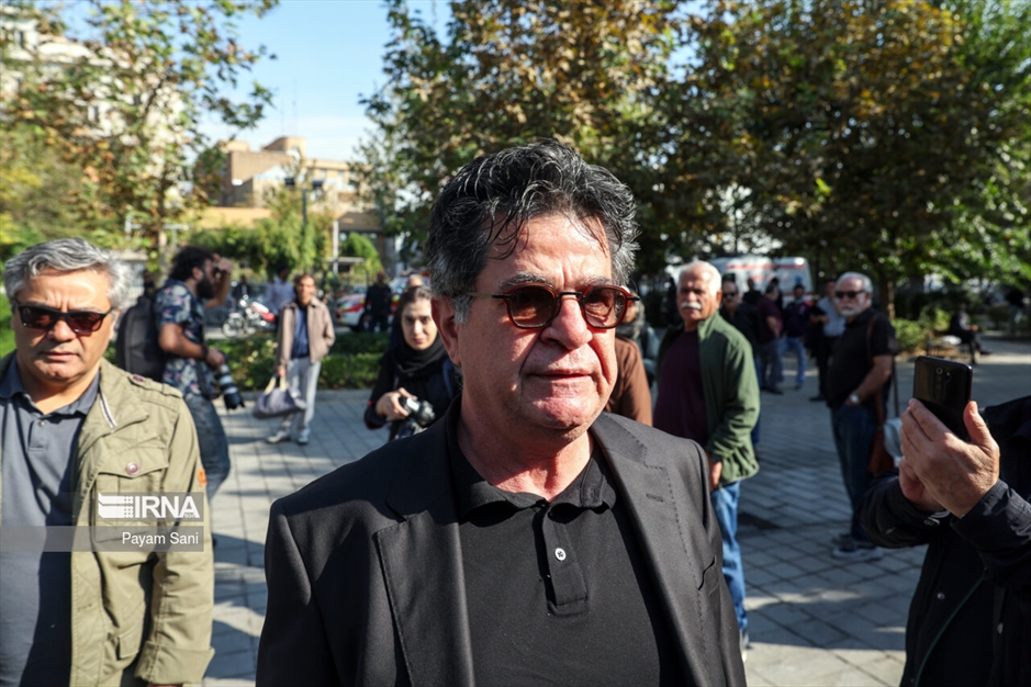 تشییع پیکر «داریوش مهرجویی» و «وحیده محمدی فر»