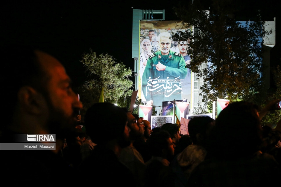 تجمع شبانه مردم در محکومیت جنایت جنگی رژیم صهیونیستی