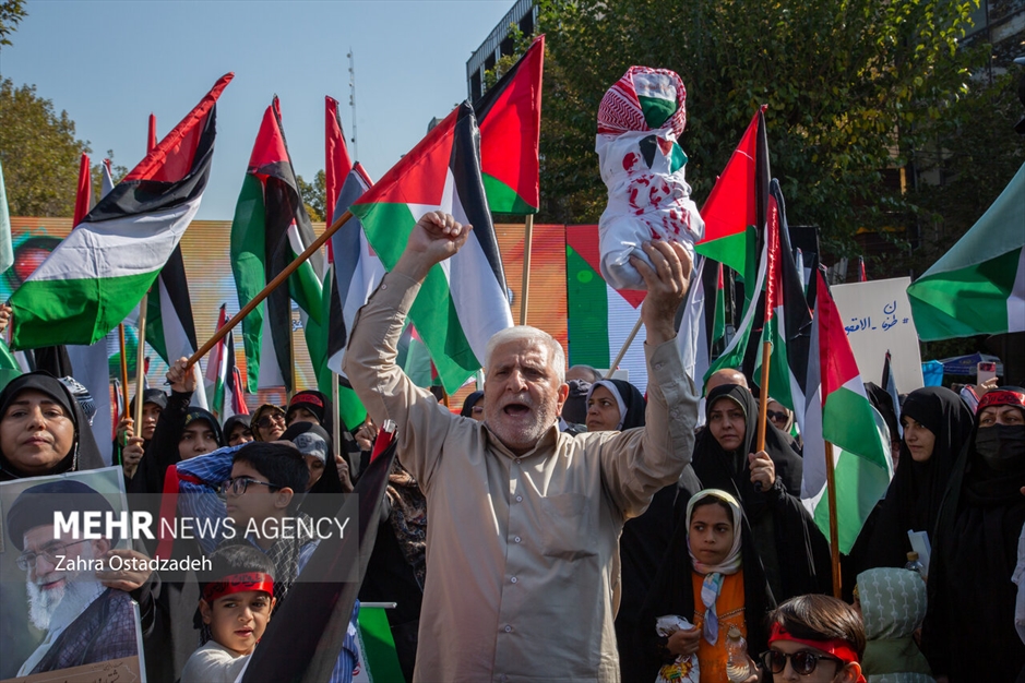 تجمع مادران و کودکان در حمایت از مردم فلسطین