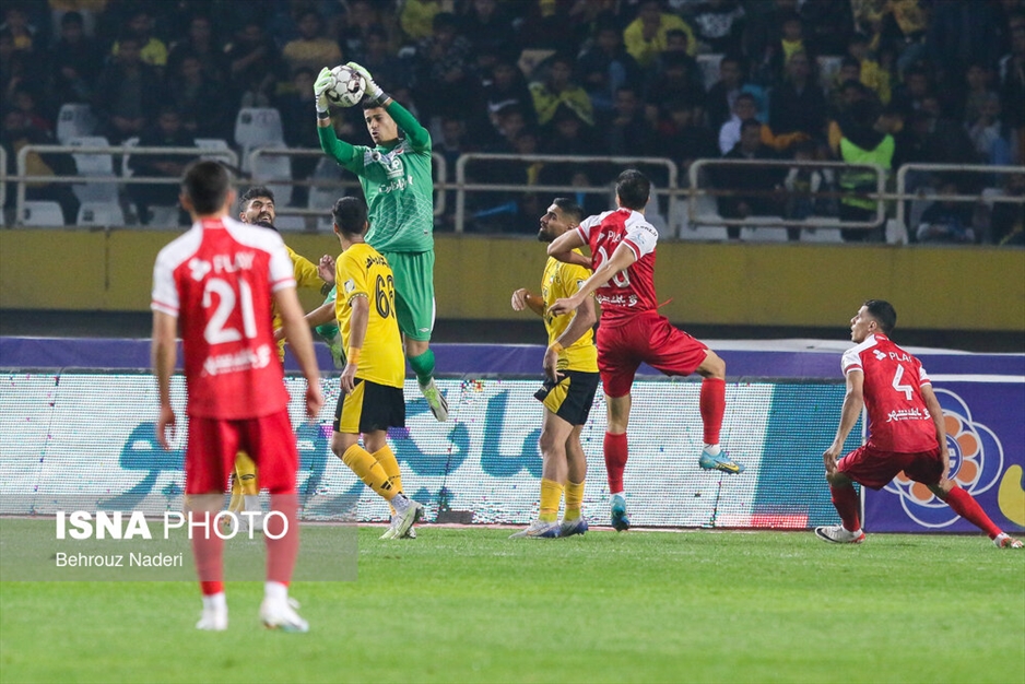هفته دهم لیگ برتر فوتبال؛ سپاهان - پرسپولیس
