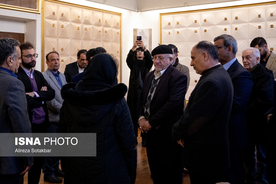 بازگشت پیکر محمدعلی اسلامی ندوشن به ایران