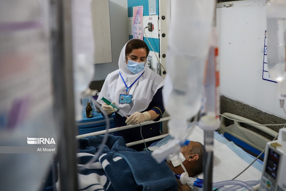 لباس سپید ایثار