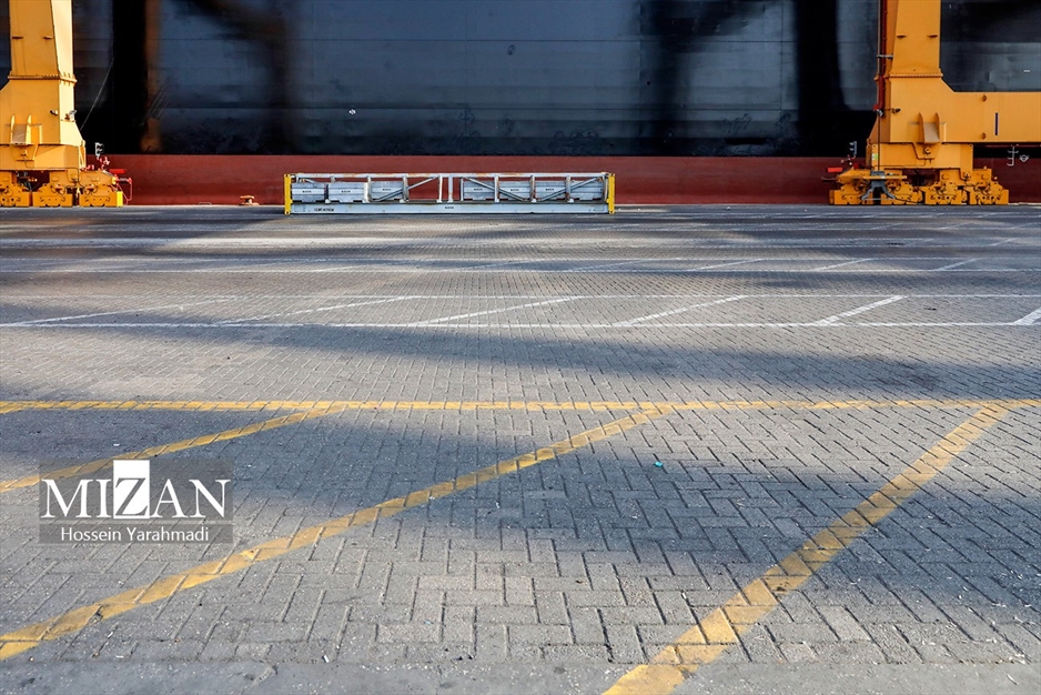 بازدید اصحاب رسانه از بندر شهید رجایی