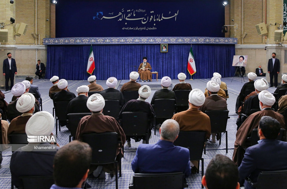 دیدار اعضای ستاد برگزاری کنگره بین‌المللی بزرگداشت علامه طباطبائی با رهبر انقلاب