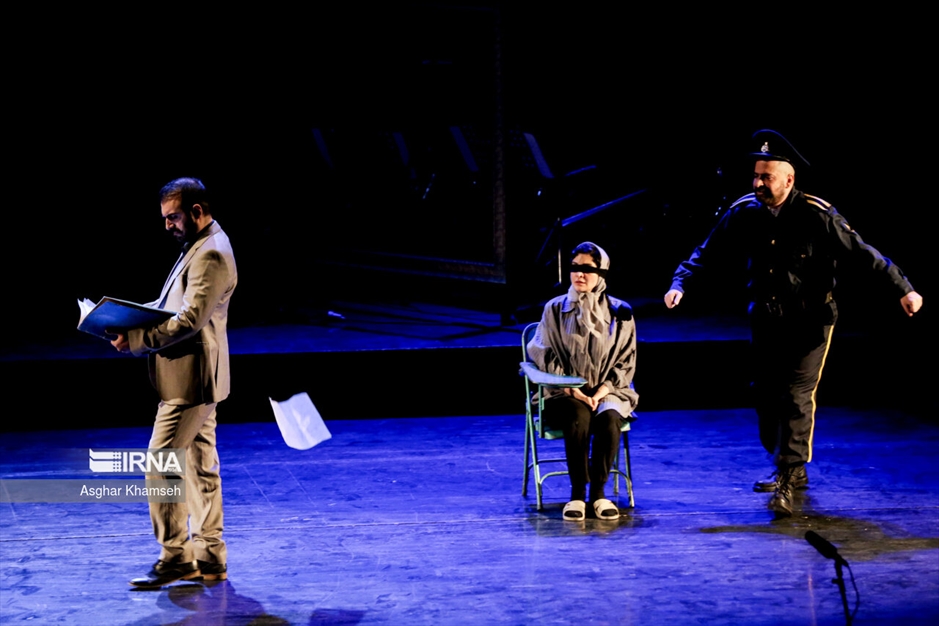 کنسرت نمایش « قصه ترانه های ماندگار»