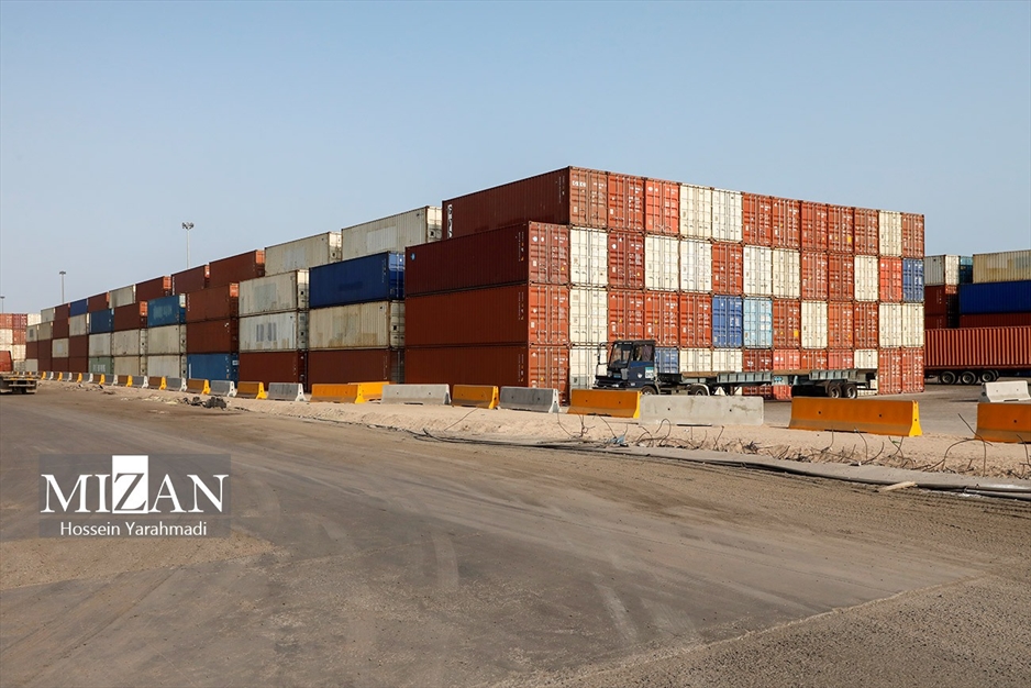 بازدید اصحاب رسانه از بندر شهید رجایی