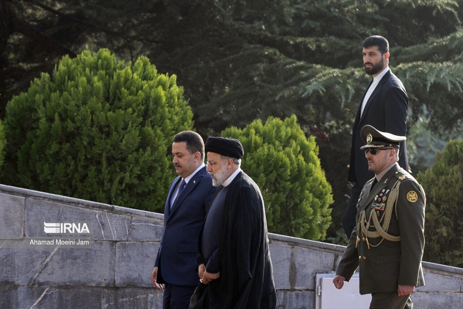 استقبال رسمی از نخست وزیر عراق