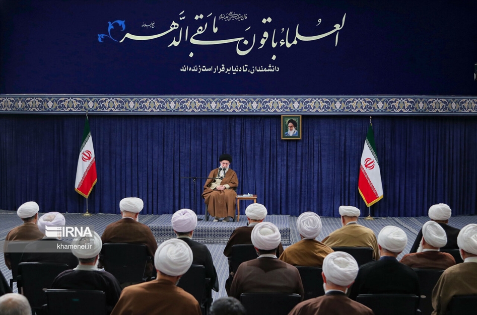 دیدار اعضای ستاد برگزاری کنگره بین‌المللی بزرگداشت علامه طباطبائی با رهبر انقلاب