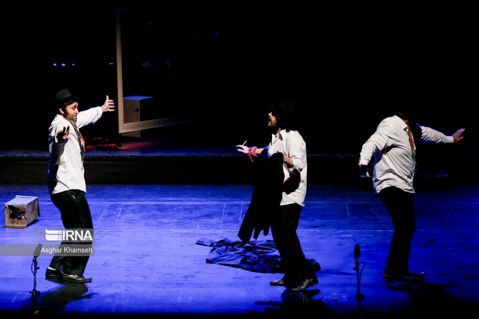 کنسرت نمایش « قصه ترانه های ماندگار»