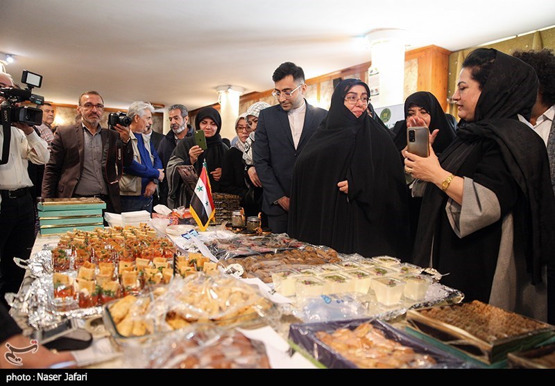 افتتاحیه بازارچه خیریه انجمن دیپلماتیک بانوان