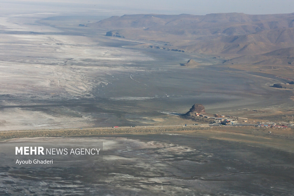 دریاچه خشک شده