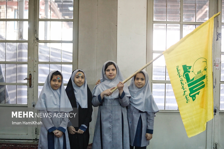 همایش بزرگ سروهای کوچک