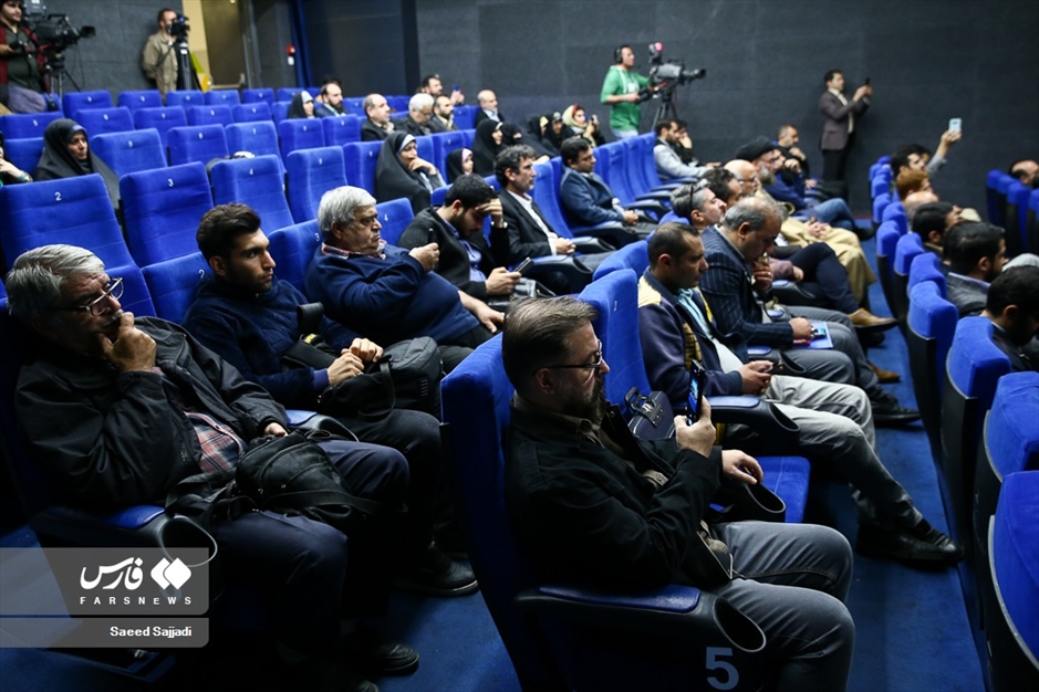 نخستین جایزه کتاب مداحان مؤلف