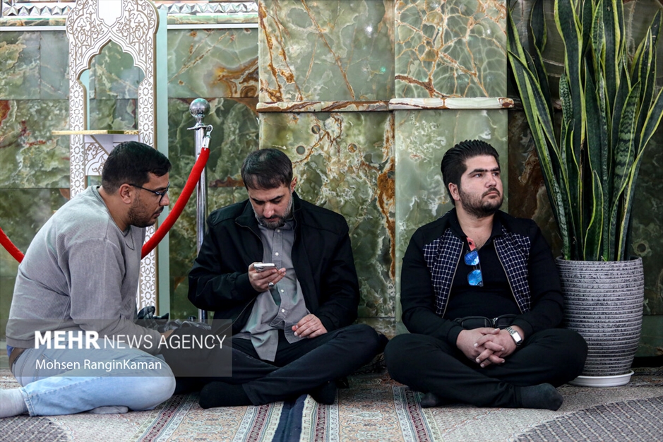 آئین «اشک و حماسه»