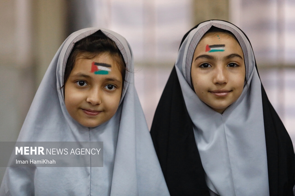 همایش بزرگ سروهای کوچک