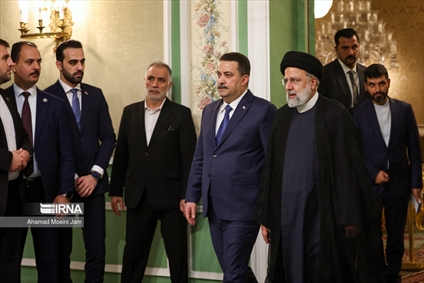 استقبال رسمی از نخست وزیر عراق