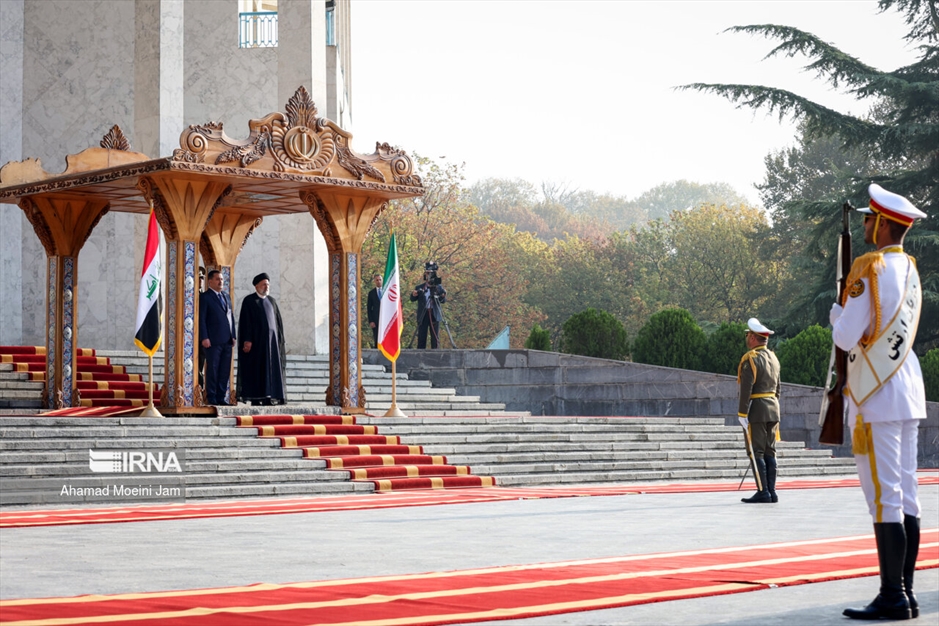 استقبال رسمی از نخست وزیر عراق