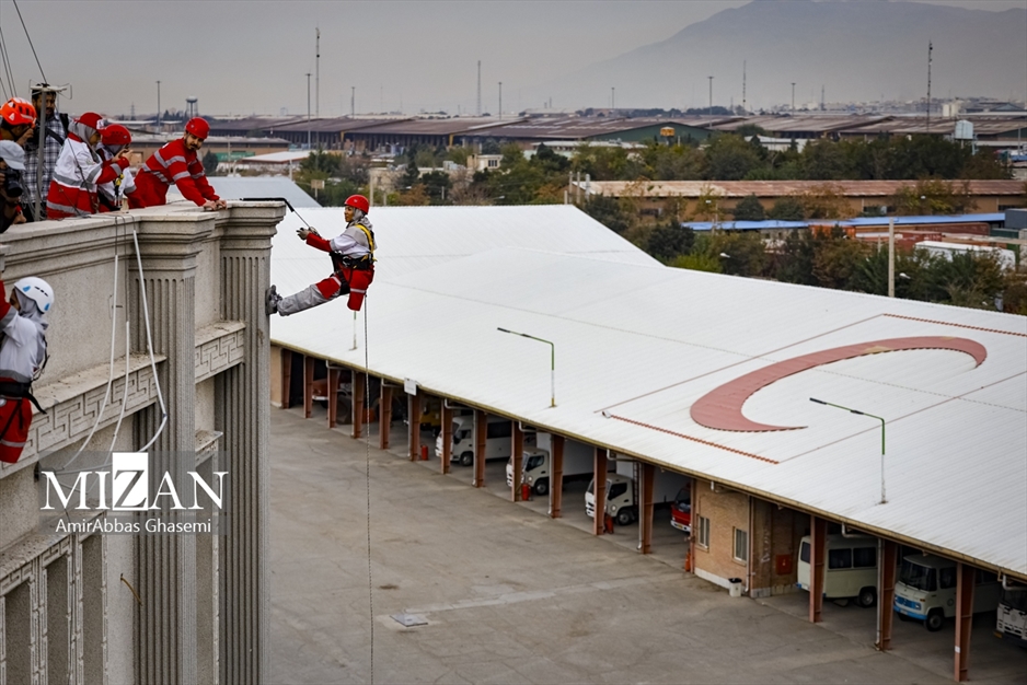 مراسم تجهیز مراکز عملیاتی شعب جمعیت هلال احمر استان تهران