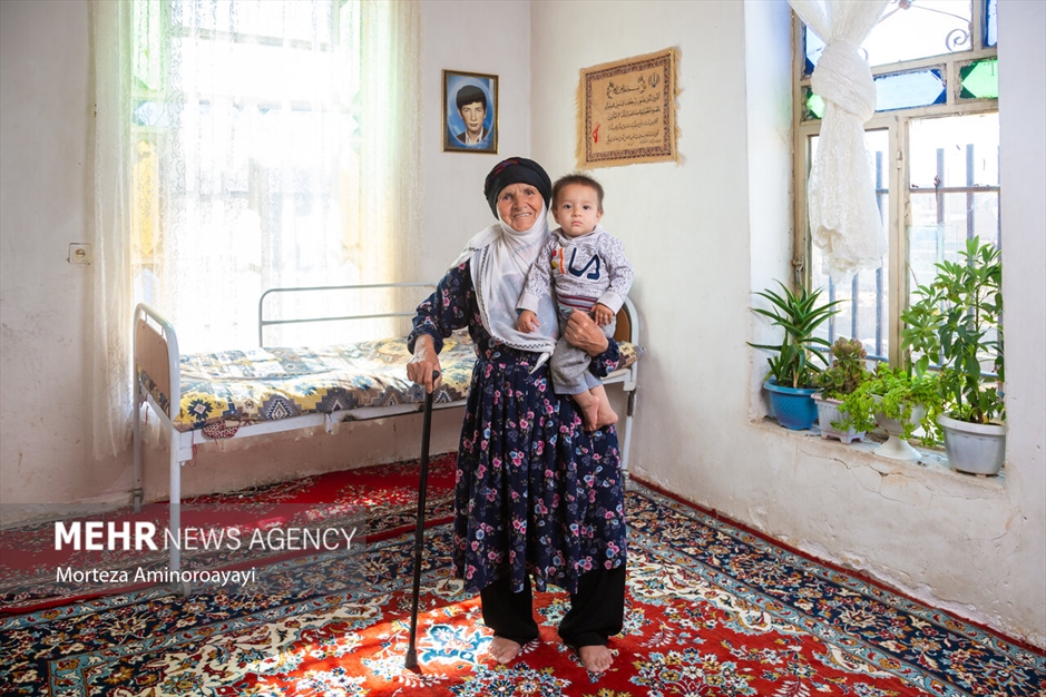 مادران و همسران شهدای نیشابور