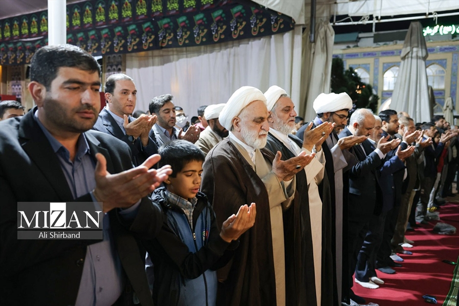 حضور رئیس قوه قضاییه در گلزار شهدای کرمان