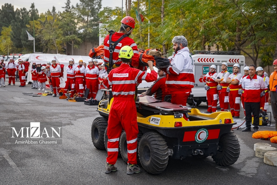 مراسم تجهیز مراکز عملیاتی شعب جمعیت هلال احمر استان تهران