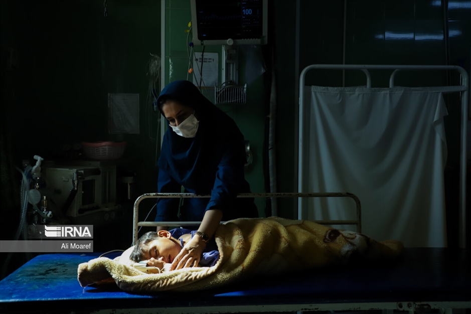 لباس سپید ایثار