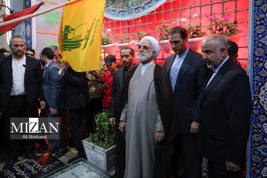 حضور رئیس قوه قضاییه در گلزار شهدای کرمان