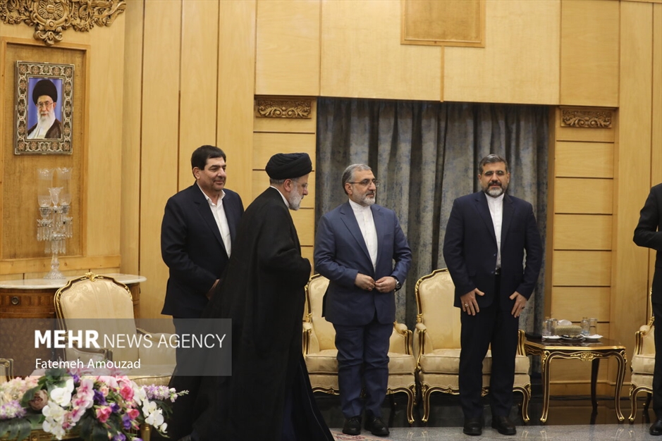 استقبال از رئیس جمهور در بازگشت از سفر به تاجیکستان و ازبکستان 