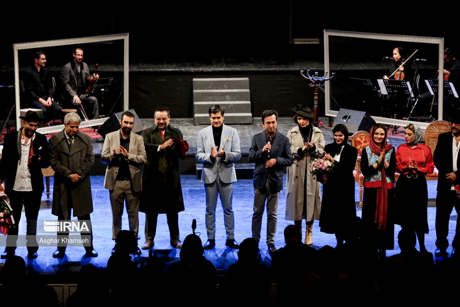 کنسرت نمایش « قصه ترانه های ماندگار»