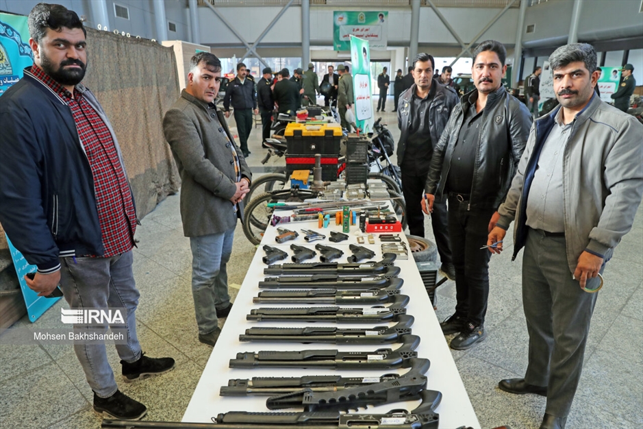 نمایشگاه کشفیات پلیس در مشهد