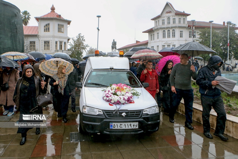 تشییع پیکر «پروانه معصومی»